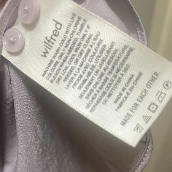 Aritzia tie front blouse - Picture 3 of 4